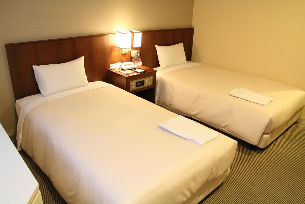 Hotel Sunroute New Sapporo Exteriör bild