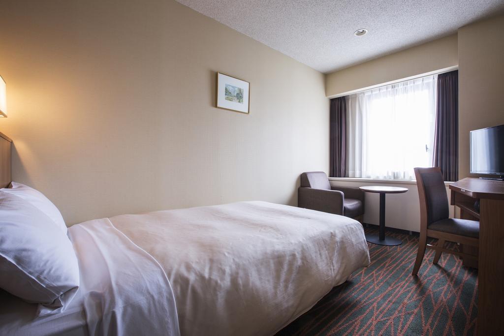 Hotel Sunroute New Sapporo Exteriör bild