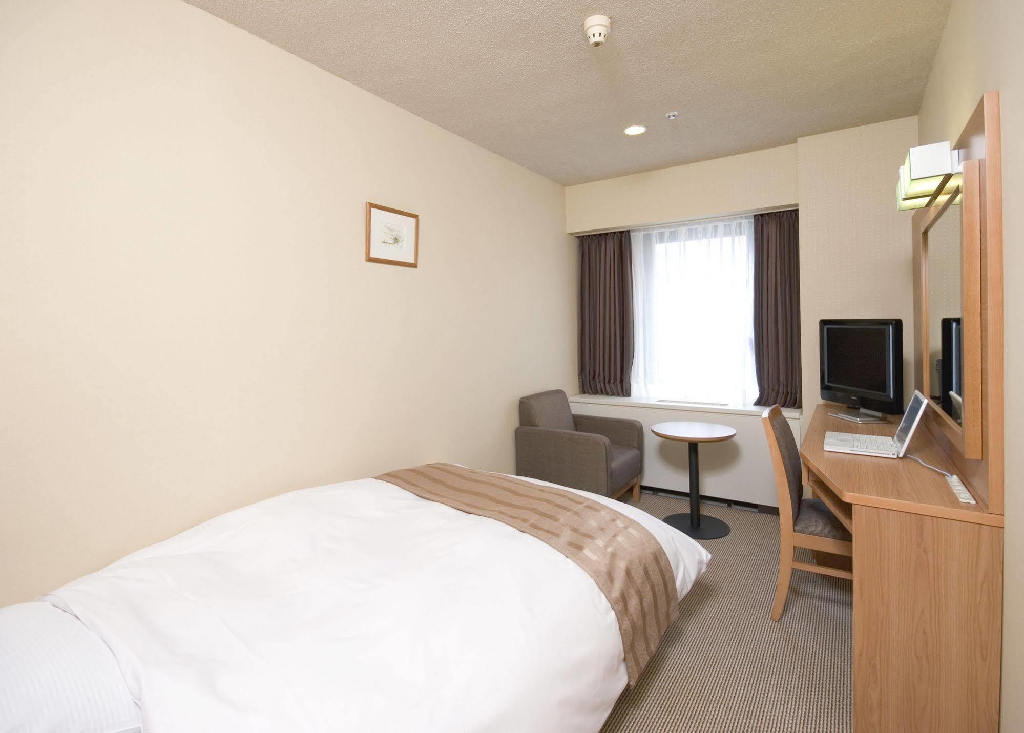 Hotel Sunroute New Sapporo Exteriör bild