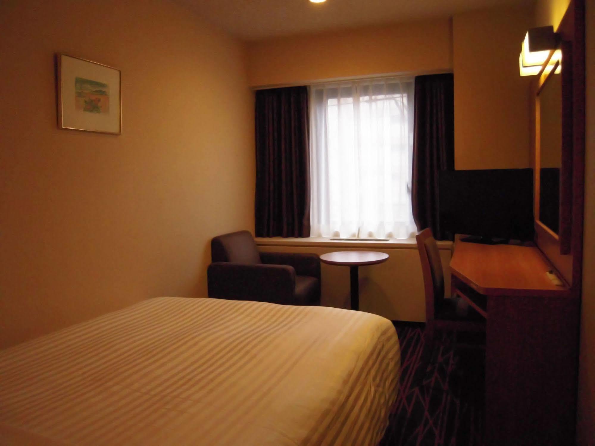 Hotel Sunroute New Sapporo Exteriör bild