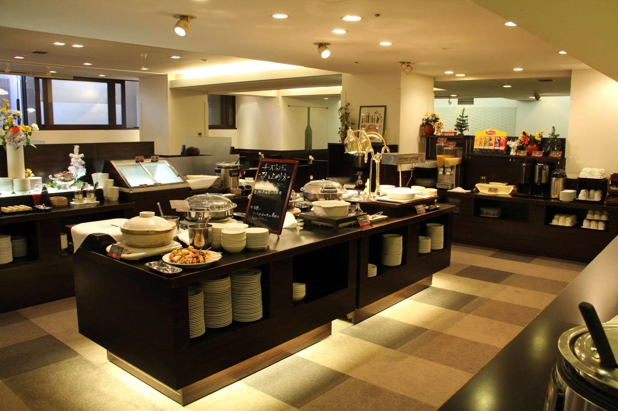 Hotel Sunroute New Sapporo Exteriör bild